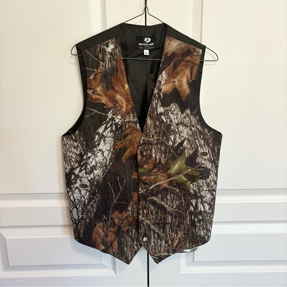 Mossy Oak Camouflage Formal Tuxedo Vest with Bow Tie Mens Medium